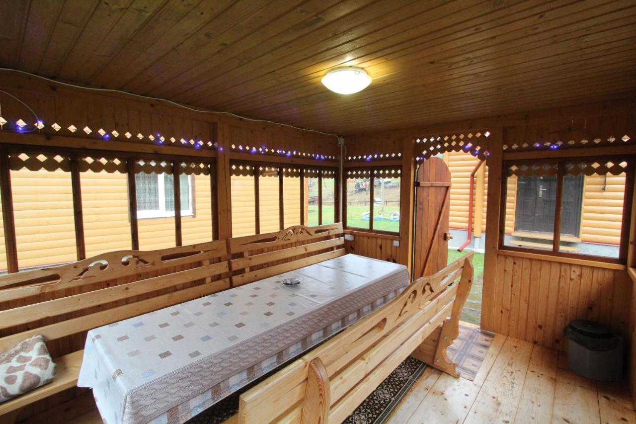 Карпатська Полонина Apartment ยาเรมชา ภายนอก รูปภาพ